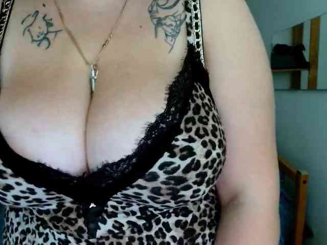 Leilabeayte24 webcam