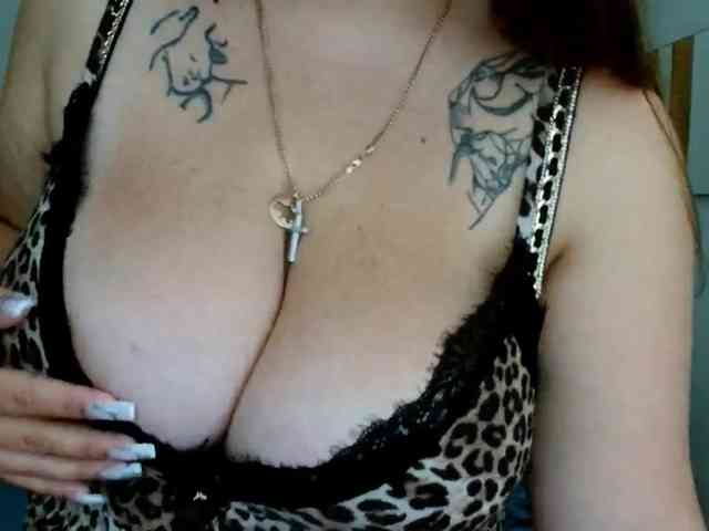 Leilabeayte24 webcam