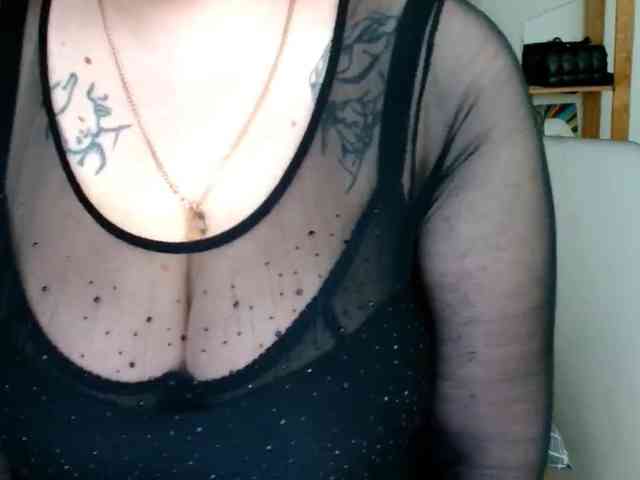 Leilabeayte24 webcam