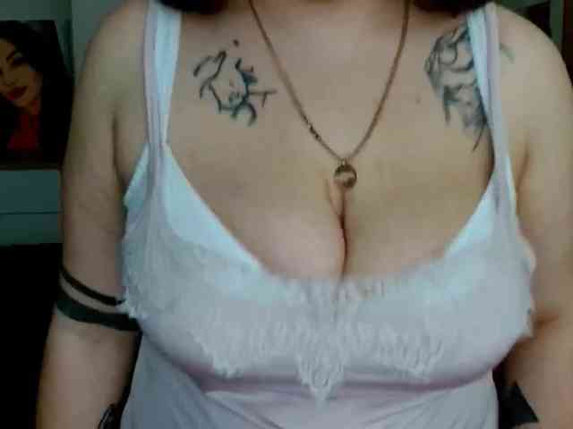 Leilabeayte24 webcam