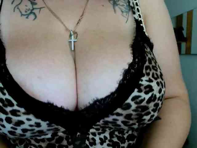 Leilabeayte24 webcam