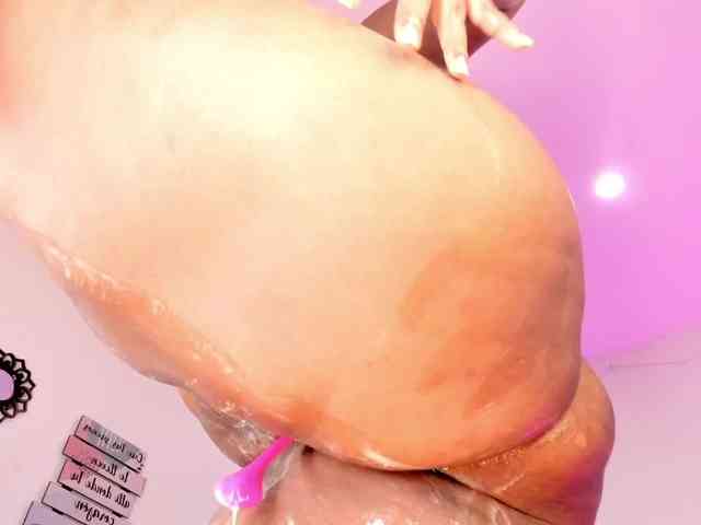 ElsieMorriss Live Webcam on BongaCams