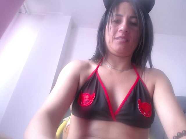 RubyErotic live cam on BongaCams