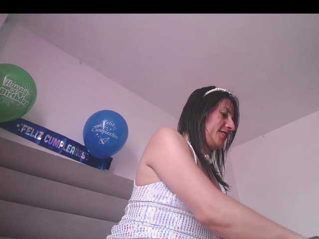 RubyErotic live cam on BongaCams