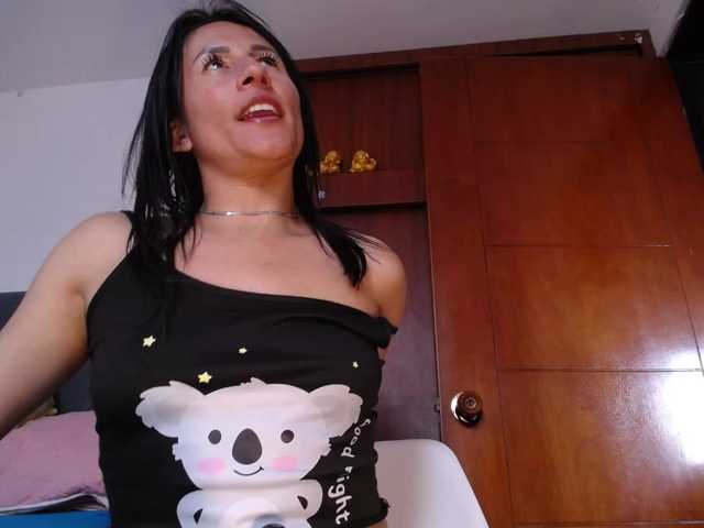 RubyErotic live cam on BongaCams