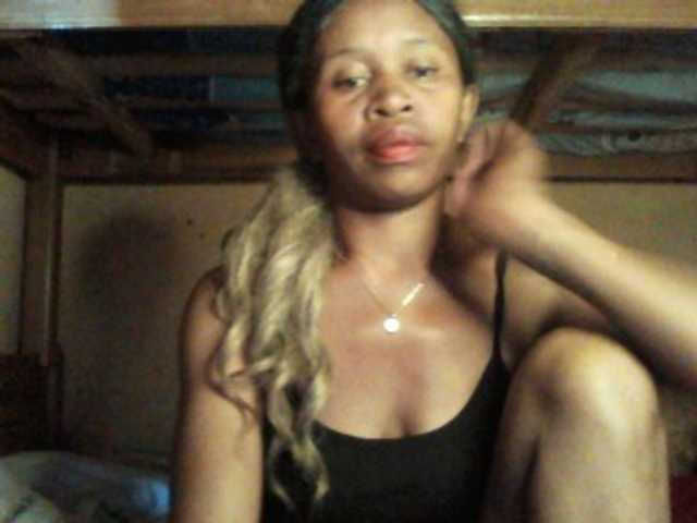 KarlaLuv live cam on BongaCams