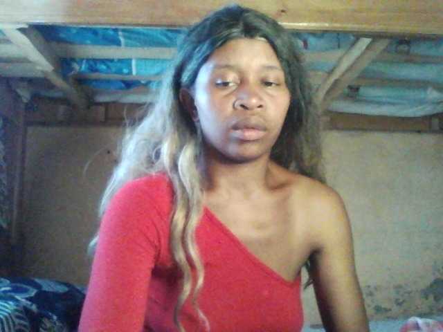 KarlaLuv's BongaCams show and profile