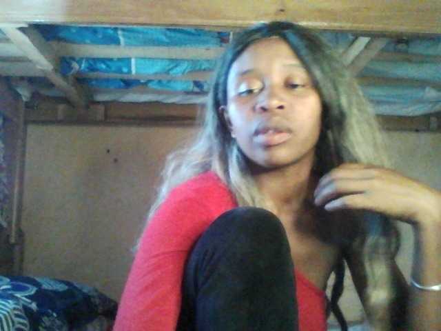 KarlaLuv's BongaCams show and profile