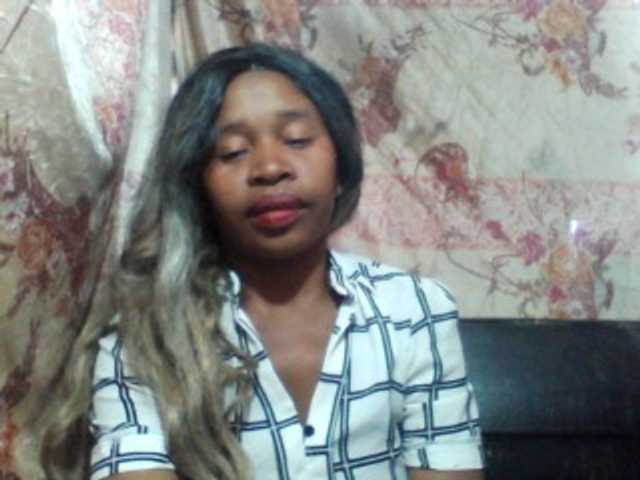KarlaLuv live cam on BongaCams