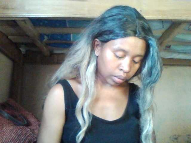 KarlaLuv's BongaCams show and profile