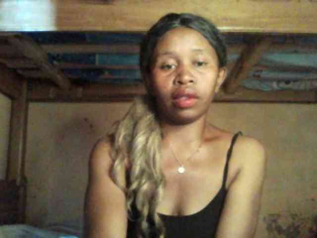 KarlaLuv webcam