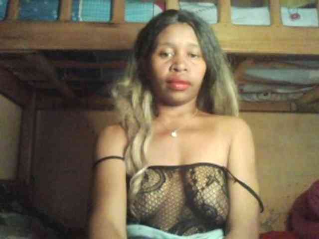 KarlaLuv webcam