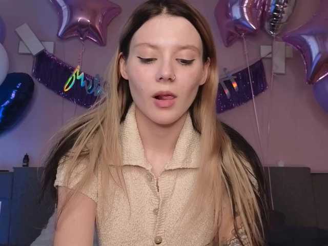 видео Alicee-teasee