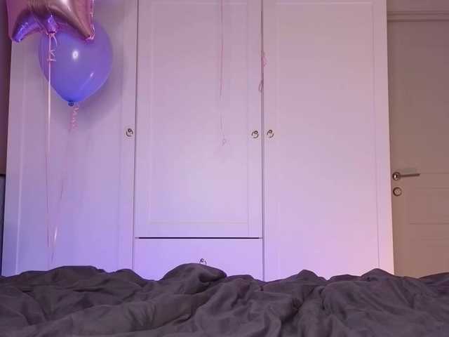 Alicee-teasee's BongaCams show and profile