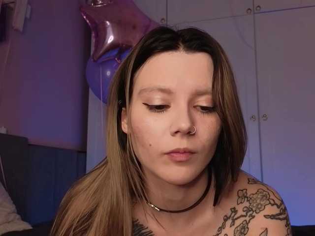 Alicee-teasee webcam