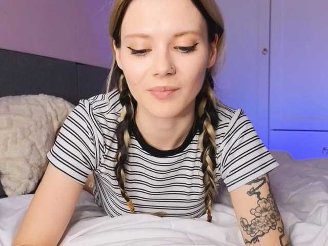 alicee-teasee cam belle