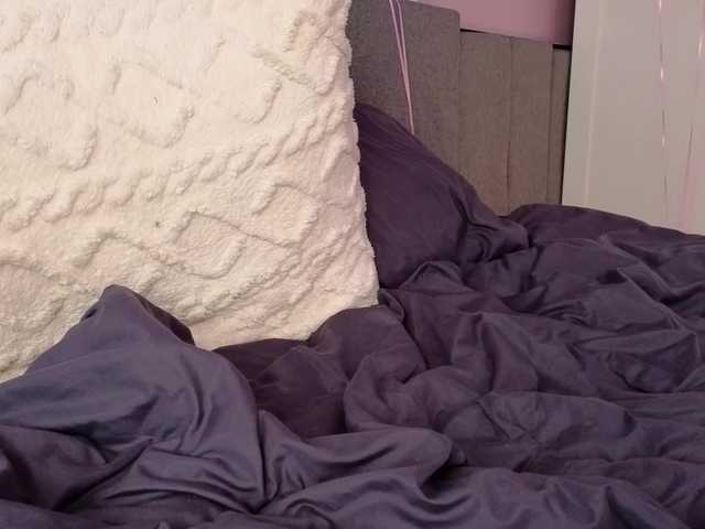 Alicee-teasee's BongaCams show and profile