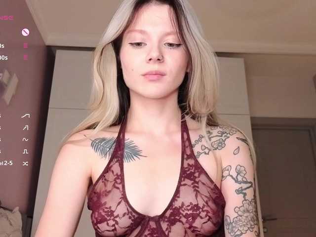 Alicee-teasee live cam