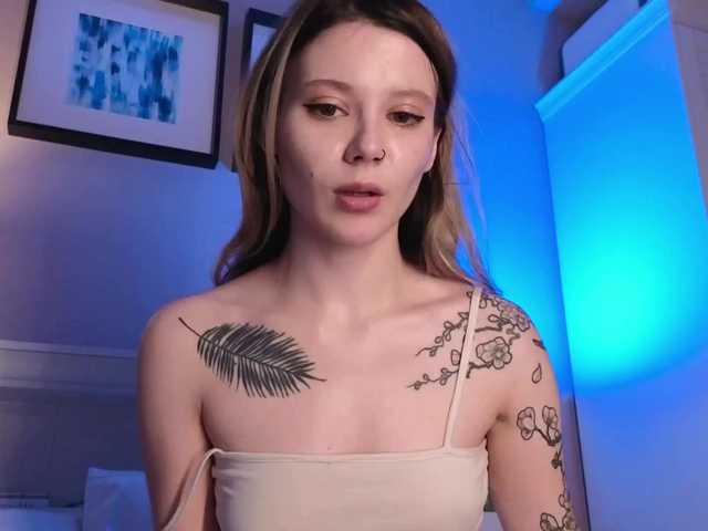 видео Alicee-teasee