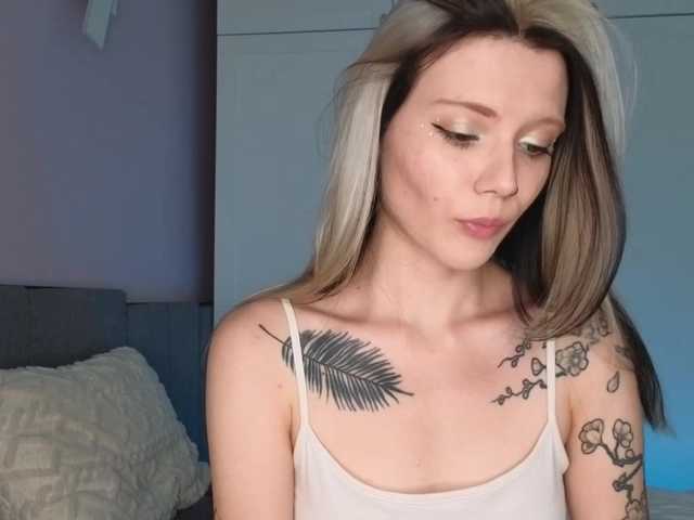 видео Alicee-teasee
