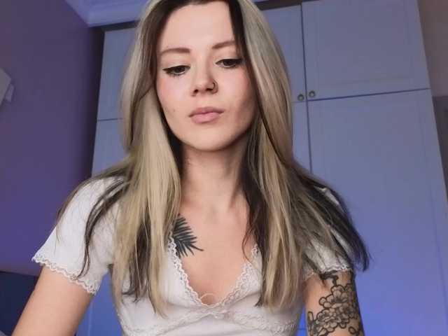 HD-видео Alicee-teasee