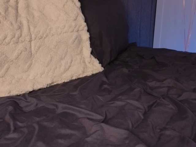 Alicee-teasee's BongaCams show and profile