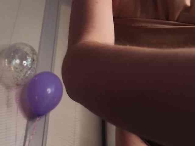 Alicee-teasee webcam