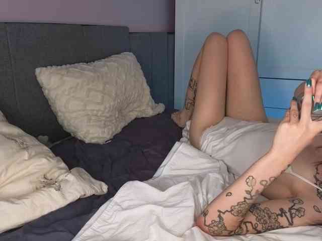 Alicee-teasee Sex Cam Show