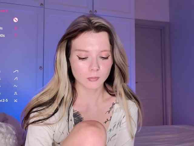 alicee-teasee's live room