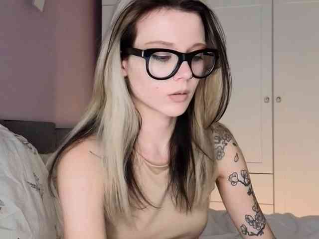 Alicee-teasee
