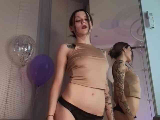 Alicee-teasee webcam