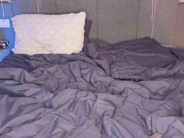 Alicee-teasee webcam