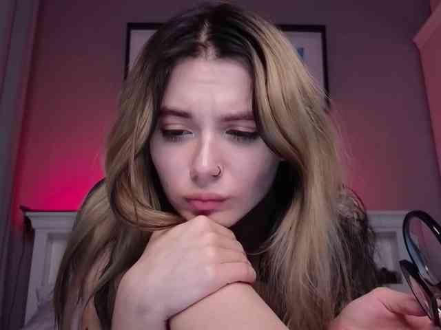 Alicee-teasee webcam