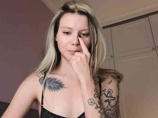 Alicee-teasee Sex Cam Show