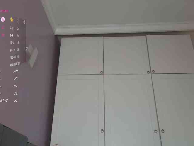 Alicee-teasee webcam