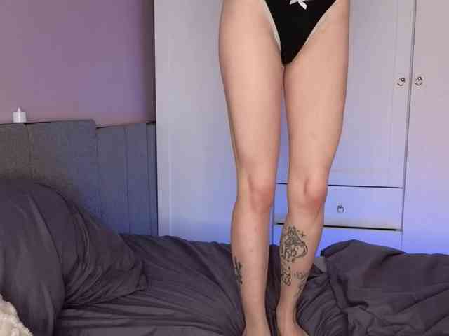 Alicee-teasee webcam