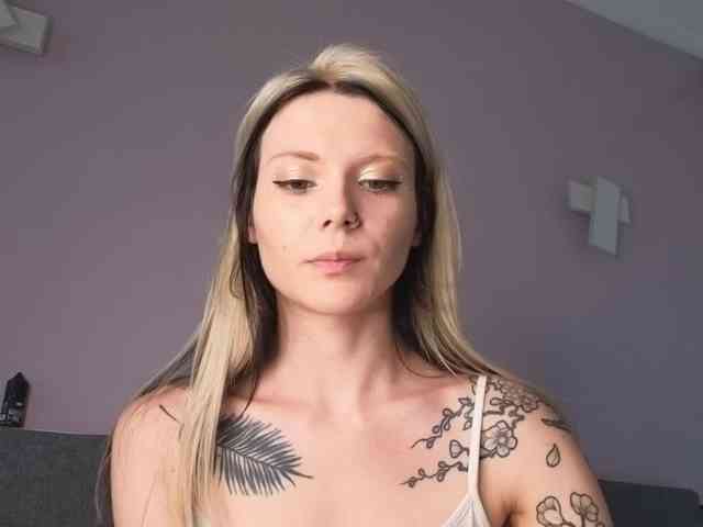 Alicee-teasee Sex Cam Show