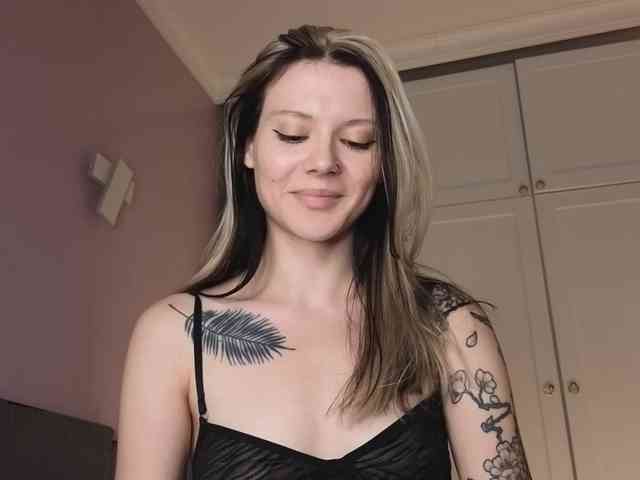 Alicee-teasee Sex Cam Show