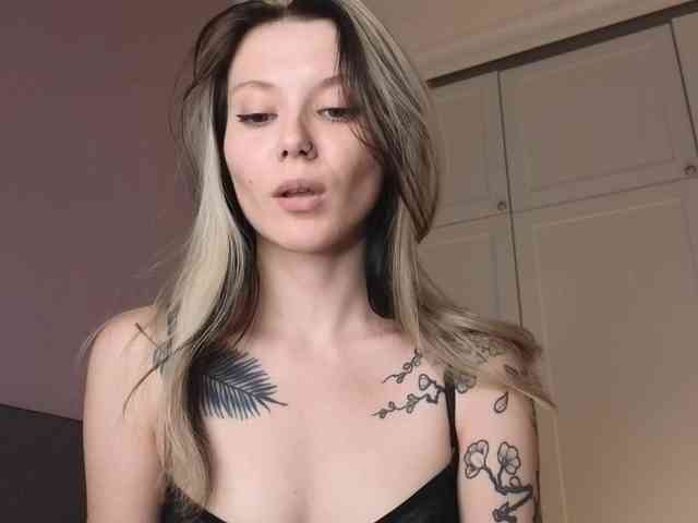 Alicee-teasee Sex Cam Show