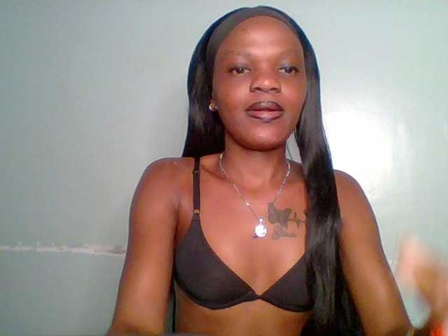 Chocolate-fudgecake live cam on BongaCams