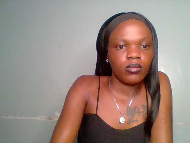 Chocolate-fudgecake live cam on BongaCams