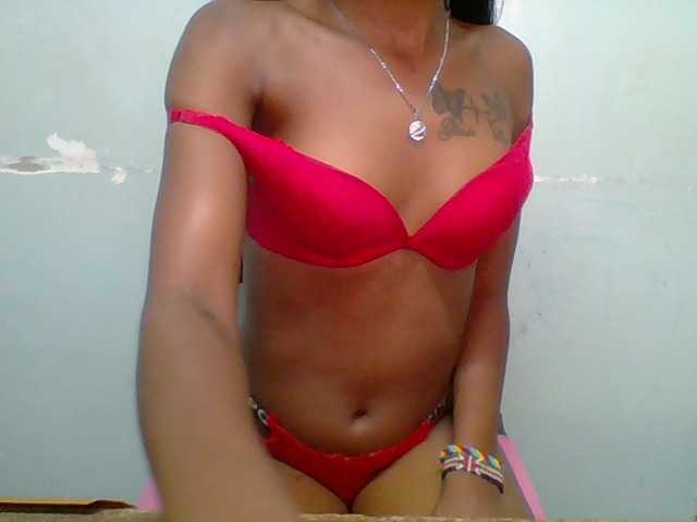 Chocolate-fudgecake live cam on BongaCams