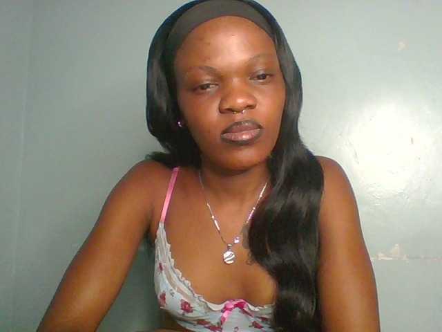 Chocolate-fudgecake live cam on BongaCams