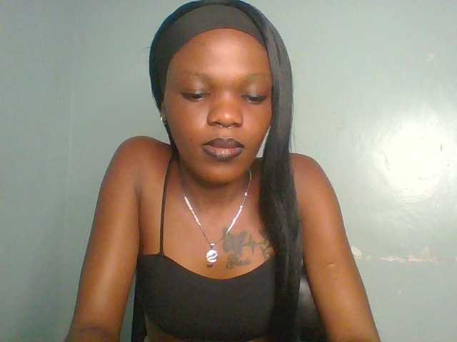 Chocolate-fudgecake live webcam show