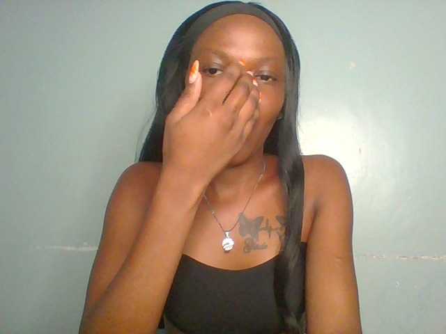 Chocolate-fudgecake live cam on BongaCams