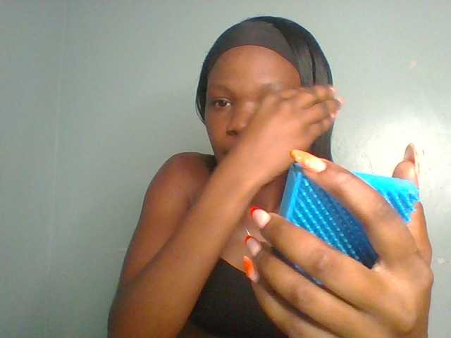 Chocolate-fudgecake live cam on BongaCams