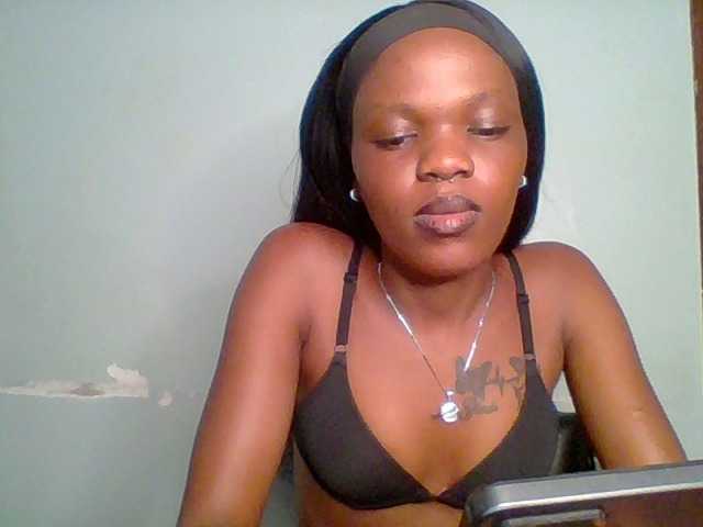Chocolate-fudgecake live webcam show