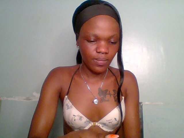 Chocolate-fudgecake live webcam show