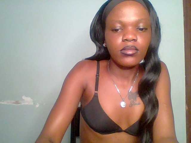Chocolate-fudgecake live cam on BongaCams