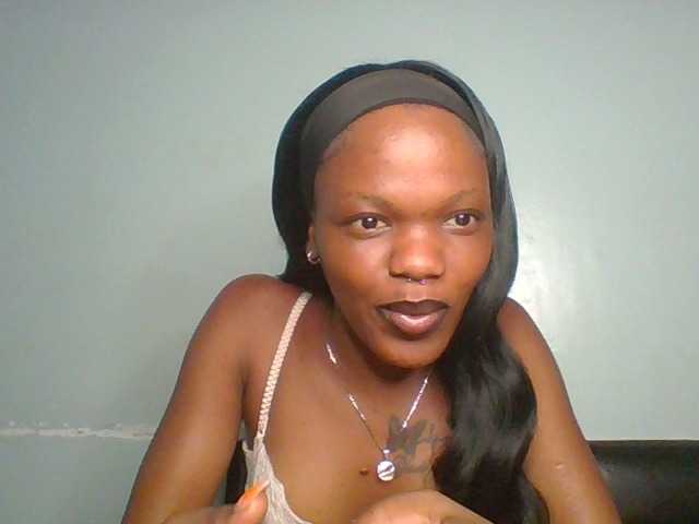 Chocolate-fudgecake live cam on BongaCams